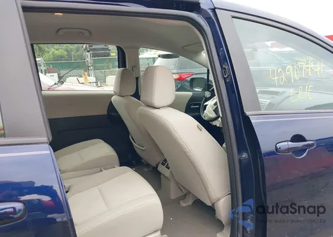 2010 Mazda Mazda5 Sport z USA, uszkodzony, nr VIN JM1CR2W39A0361793